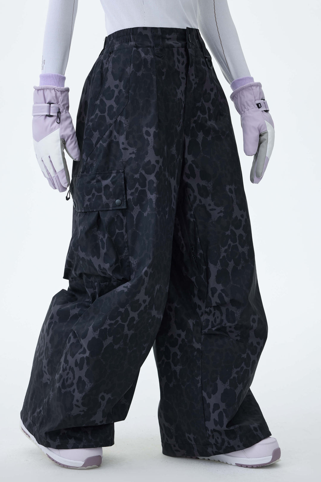 Women's Black Lightweight Inner Leg Vents Waterproof Baggy Snow Pants