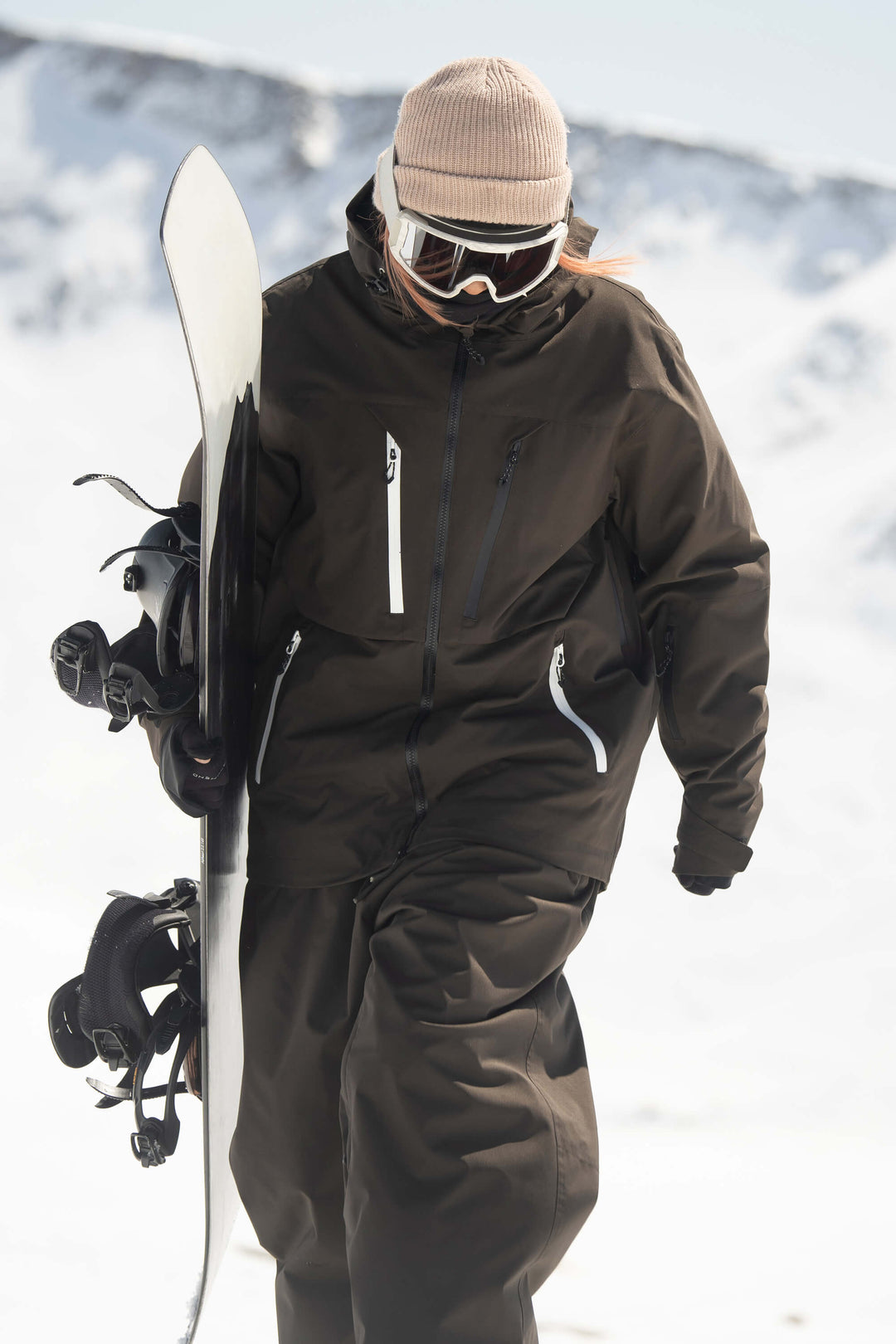 Women's Army Green Contrast-Zipper Fully Seam-Taped Insulated Snow Jacket