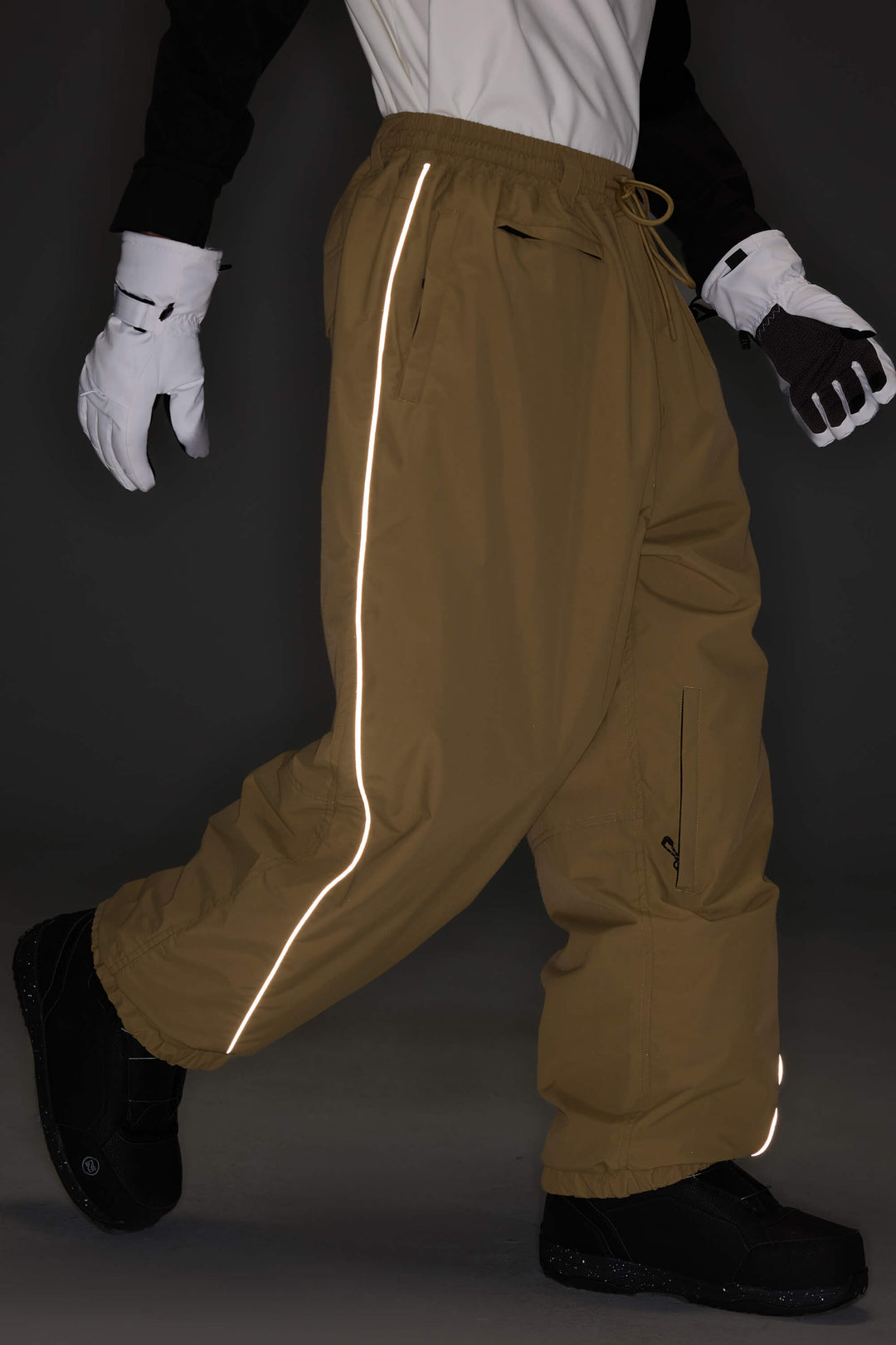 Women's Desert Khaki Reflective-Piped Drawstring Relaxed Cargo Snow Pants